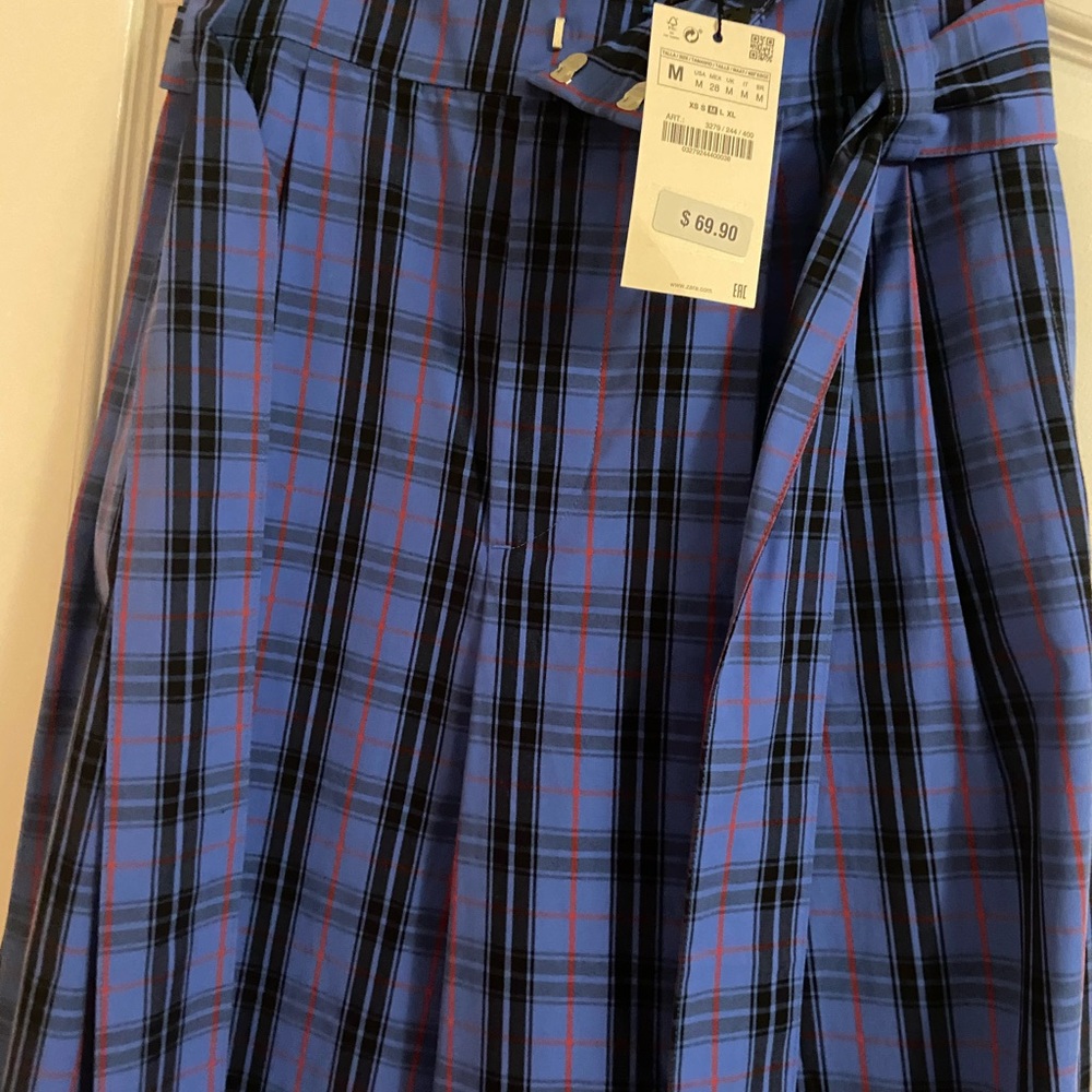 Pants - Picture 5 of 6